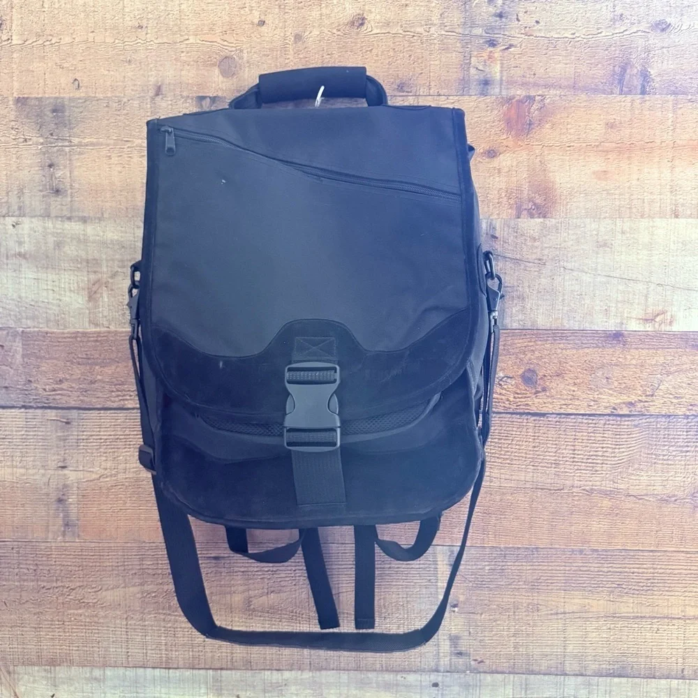 Kensington Black Stylish Convertible Backpack Messenger Saddle Bag